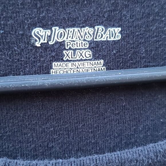 St. John's bay quarter length blouse - Picture 4 of 6